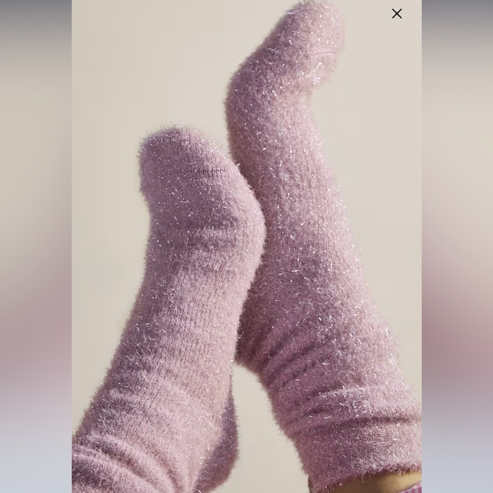 Bombas Soft Pink Fuzzy Socks - Picture 4 of 6